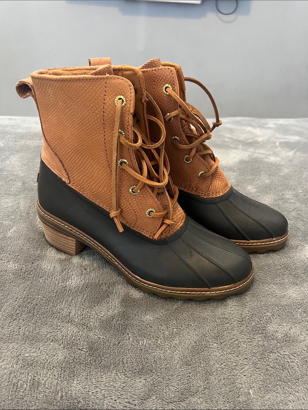 Sperry Brown and Black Lace-Up Duck Boots